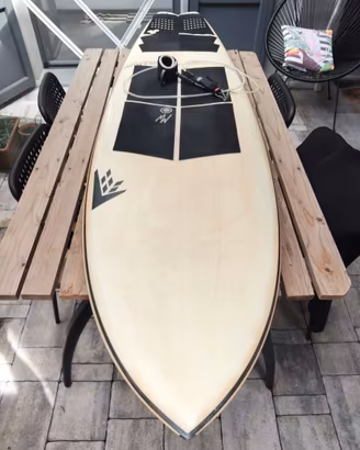 Surfboard machado