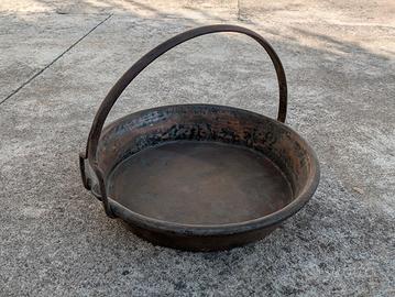 Tegame vintage  in rame diam 34