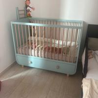 Lettino per bambino con cassetto