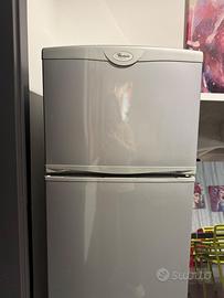 *Frigorifero Whirlpool grigio con congelatore, sol