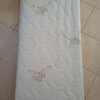 materasso + coprimaterasso per lettino