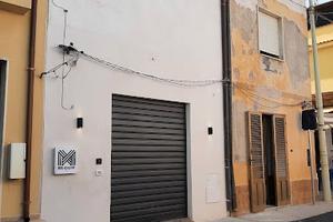 Locale commerciale da anni utilizzato a pub