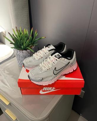 Nike Zoom Vomero5 WMNS EU38