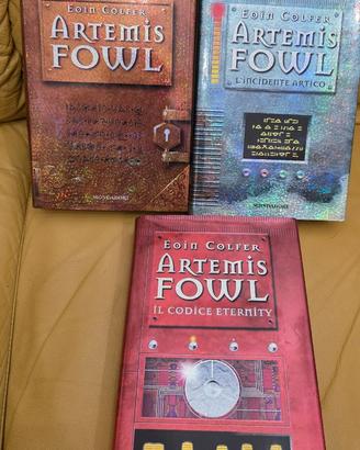 libri serie Artemis Fowl di Eoin Colfer 3 volumi