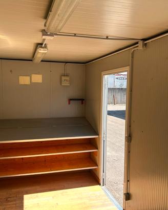box ufficio con bagno e doccia