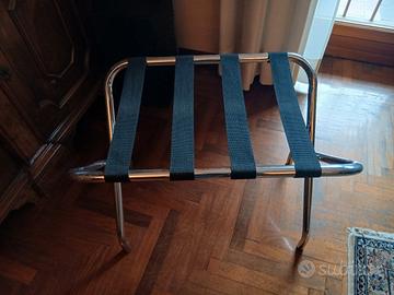 sgabello portavaligia