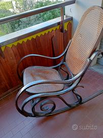 poltrona a dondolo 