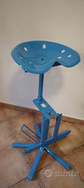 Sgabello con sedile di trattore  vintage