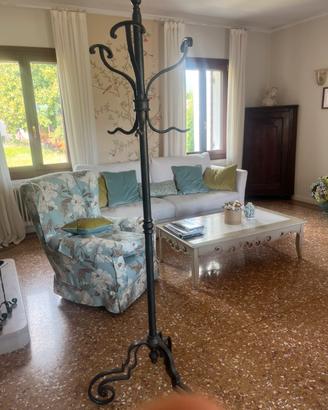 Attaccapanni in FERRO BATTUTO