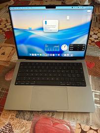 MacBook Pro 14"