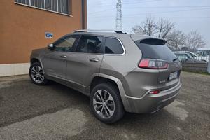  Jeep Cherokee overland  2.2  4x4  - 2019