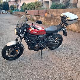 Moto Yamaha XSR 700