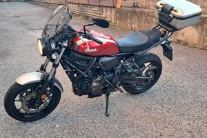 Moto Yamaha XSR 700