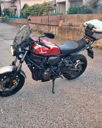Moto Yamaha XSR 700