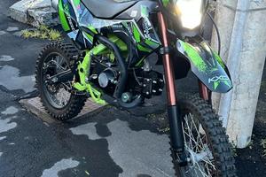Mini cross pit bike 