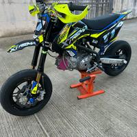 Pit bike