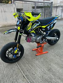 Pit bike
