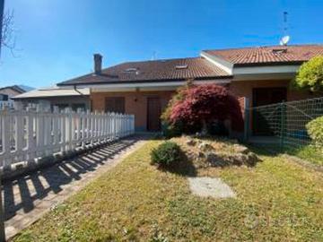 Villa unifamiliare libera su 3 lati, subito dispon