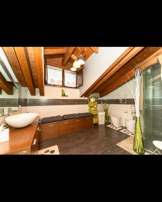 Mobile bagno con panca ante in legno