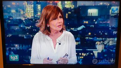 Toshiba Smart Tv 32"  come nuovo