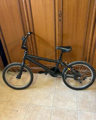 BMX bicicletta