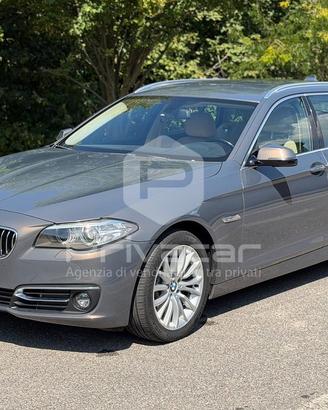BMW 530d xDrive 258CV Touring Luxury