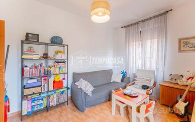 BRUZZANO - TRILOCALE CON ASCENSORE