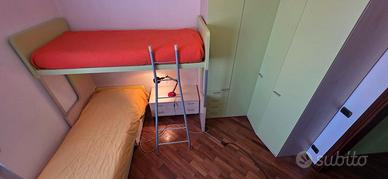 Cameretta completa a ponte con letto a castello