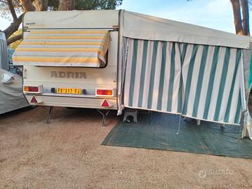 Caravan Adria 400 in CORSICA (Propriano)