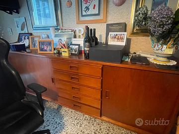 Grande credenza vintage in legno – 250 cm – stile