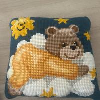 Cuscino decorativo per letto