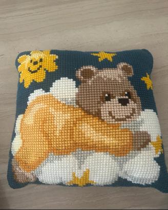 Cuscino decorativo per letto