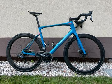 Bici corsa BMC Roadmachine Three01