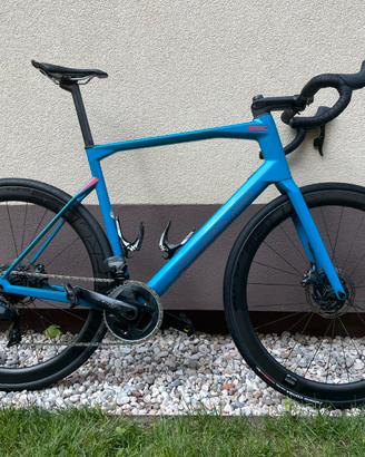 Bici corsa BMC Roadmachine Three01