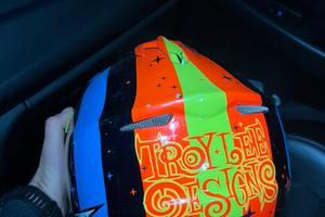 Troy lee designa casco motocross