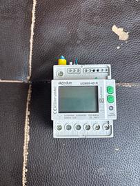 Contatore di elettricità trifase