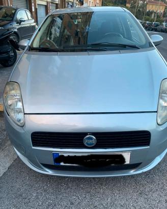 PUNTO 12 CC BENZINA GPL CON ASSICURAZIONE INCLUSA