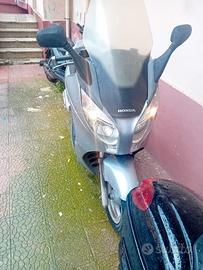 scooter silver wing 150