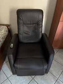Poltrona elettrica relax letto e reclinabile