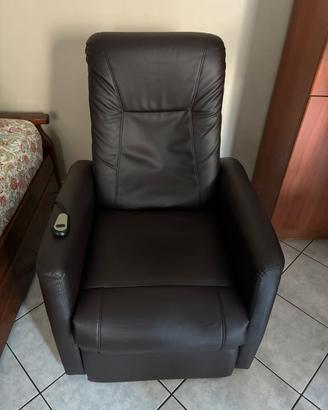 Poltrona elettrica relax letto e reclinabile