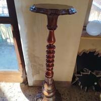 colonna in legno