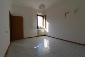 CASA SEMINDIPENDENTE A ACQUAVIVA PICENA