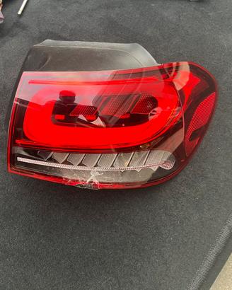 Fanale DX Mercedes GLA 2020