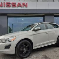 Volvo XC60 D5 AWD Geartronic R-design KM CERT...