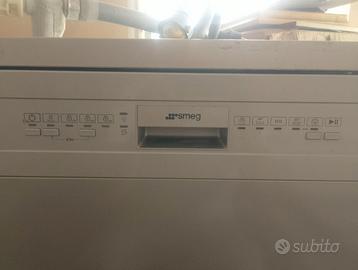 Lavastoviglie SMEG  a libera installazione