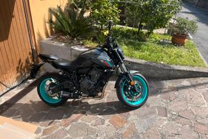 Mt07 con scarico completo mivv