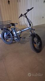 E-Bike pieghevole VIVO Fat Bike con cesytino nuova