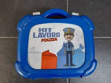 Valigetta con kit polizia giocattolo