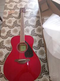 YAMAHA FS820 RUBY RED