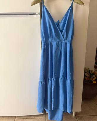 Vestito azzurro con spalline